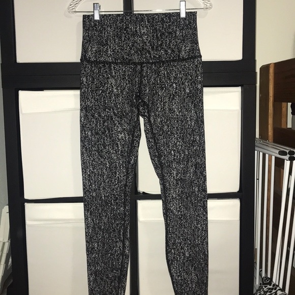 lululemon athletica Pants - Lululemon leggings